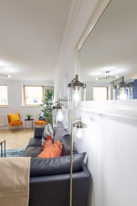 Morden London Apartment, By The Sea With Free Parking Exterior foto