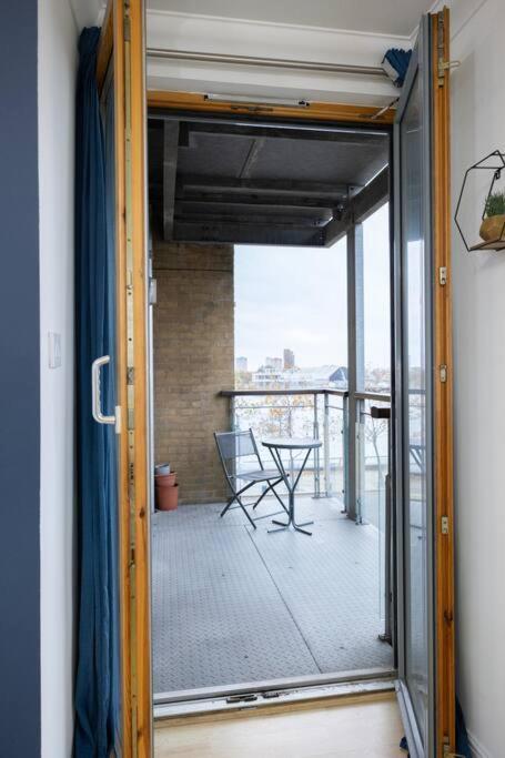 Morden London Apartment, By The Sea With Free Parking Exterior foto